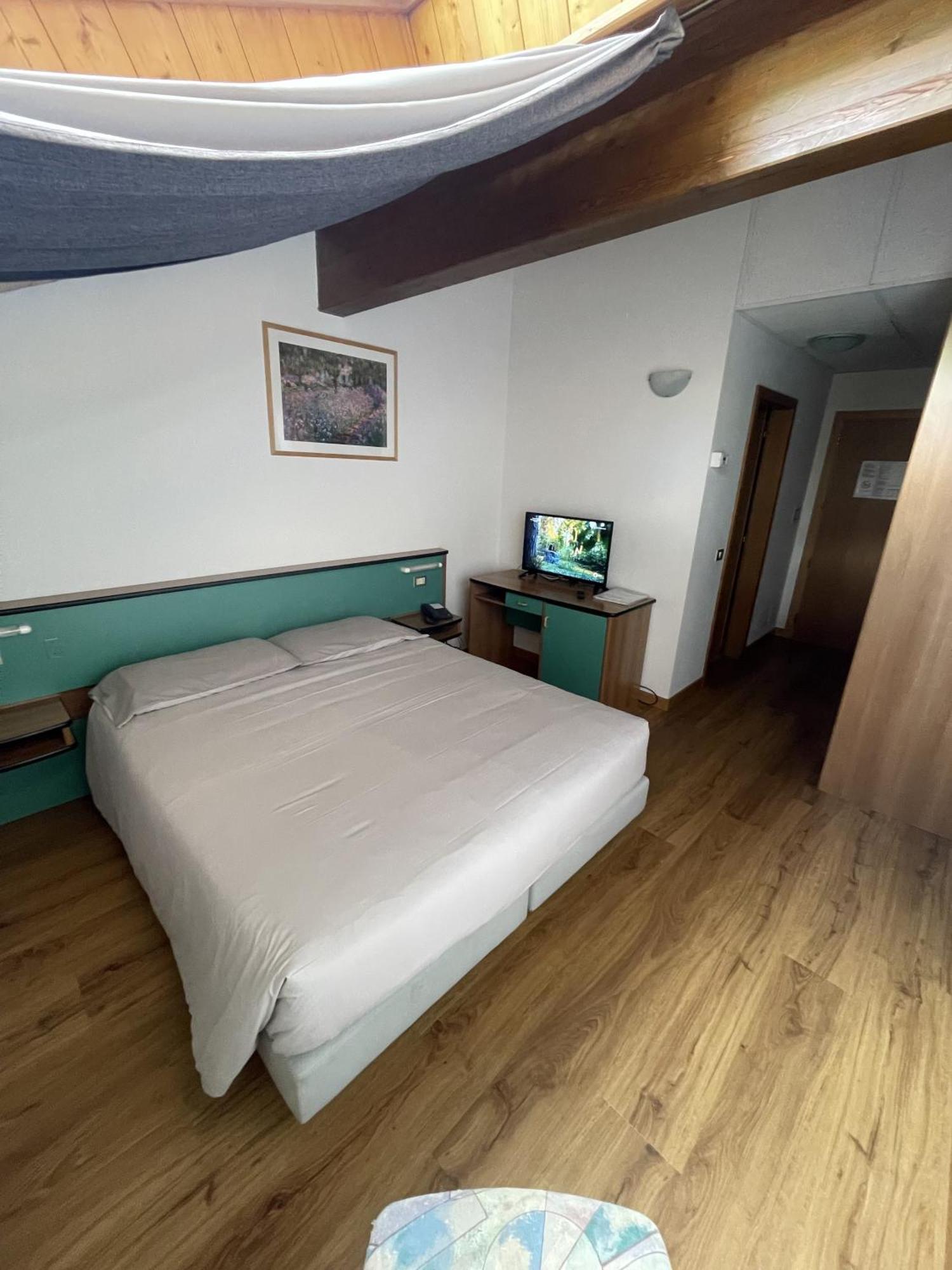 Hotel Bel Sit Comano Terme Eksteriør billede